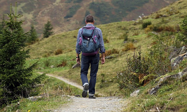 detox man walking