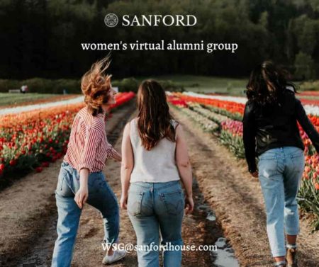 alumni groups girls together in a field